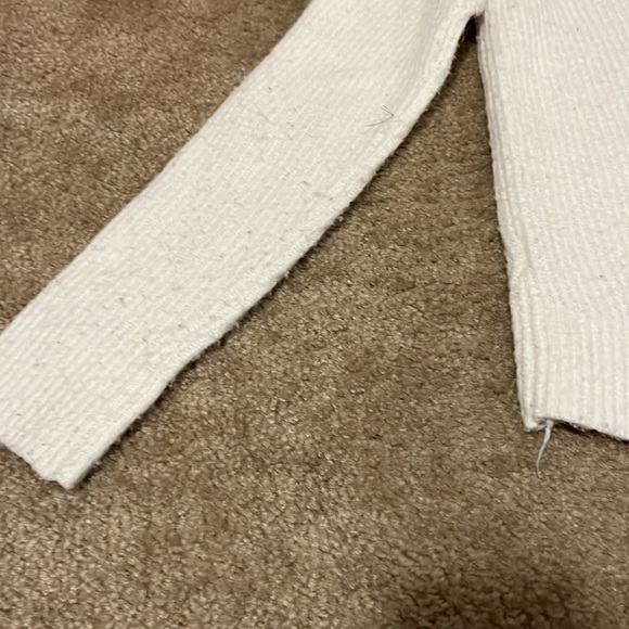 H&M Basics Sweater - Picture 5 of 5